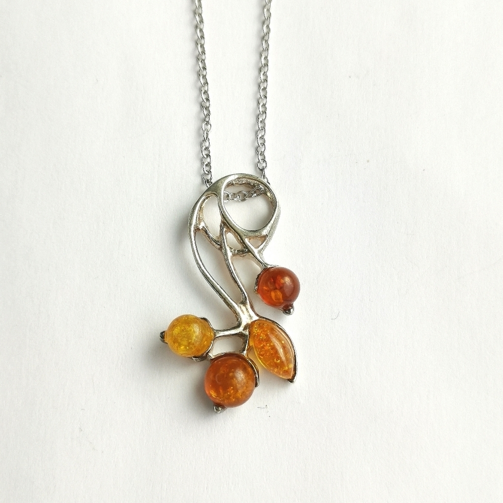 Baltic Amber sterling silver pendant necklace 🆕
